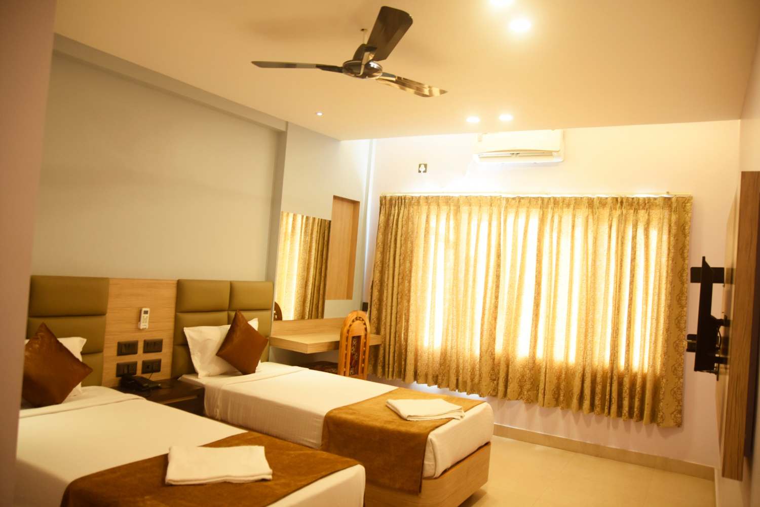 Deluxe AC Twin Bed Room at Hotel OM International Gokarna